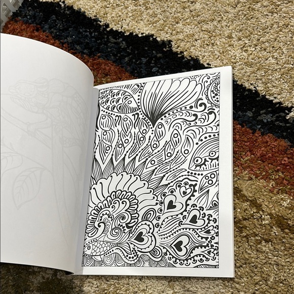 Blue Star Adult Coloring Book with Animal Designs Stress Relieving Anxiety NWT - Picture 7 of 9